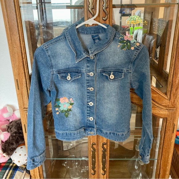 Jean jacket - Picture 2 of 3